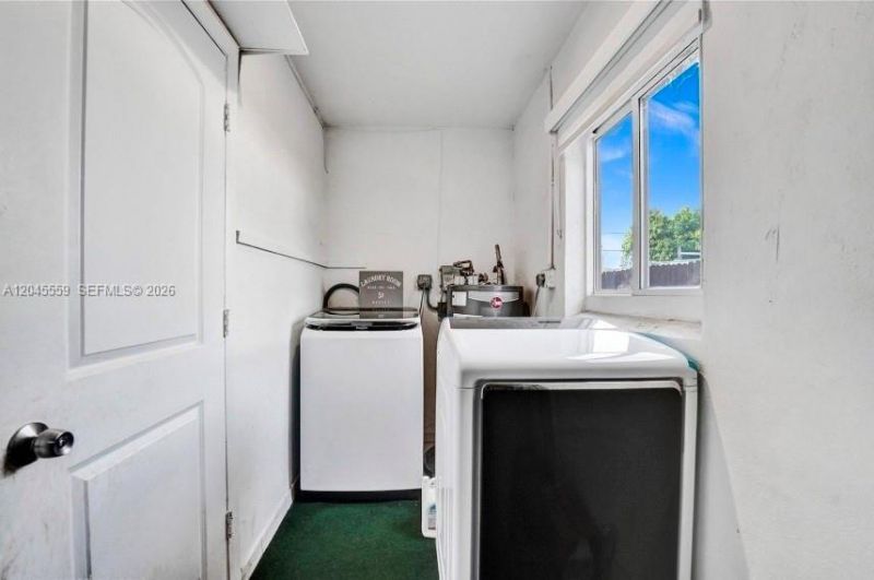 7304 Mckinley St , Hollywood, FL 33024 Photo