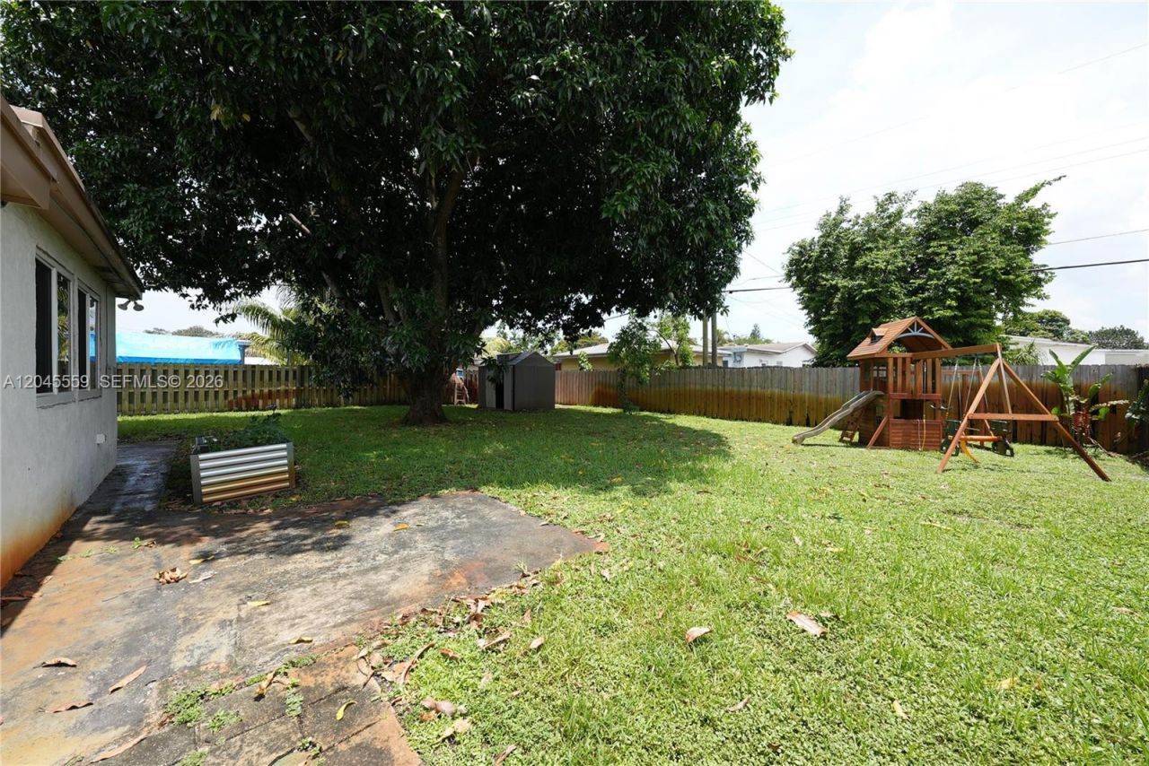 7304 Mckinley St , Hollywood, FL 33024 Photo