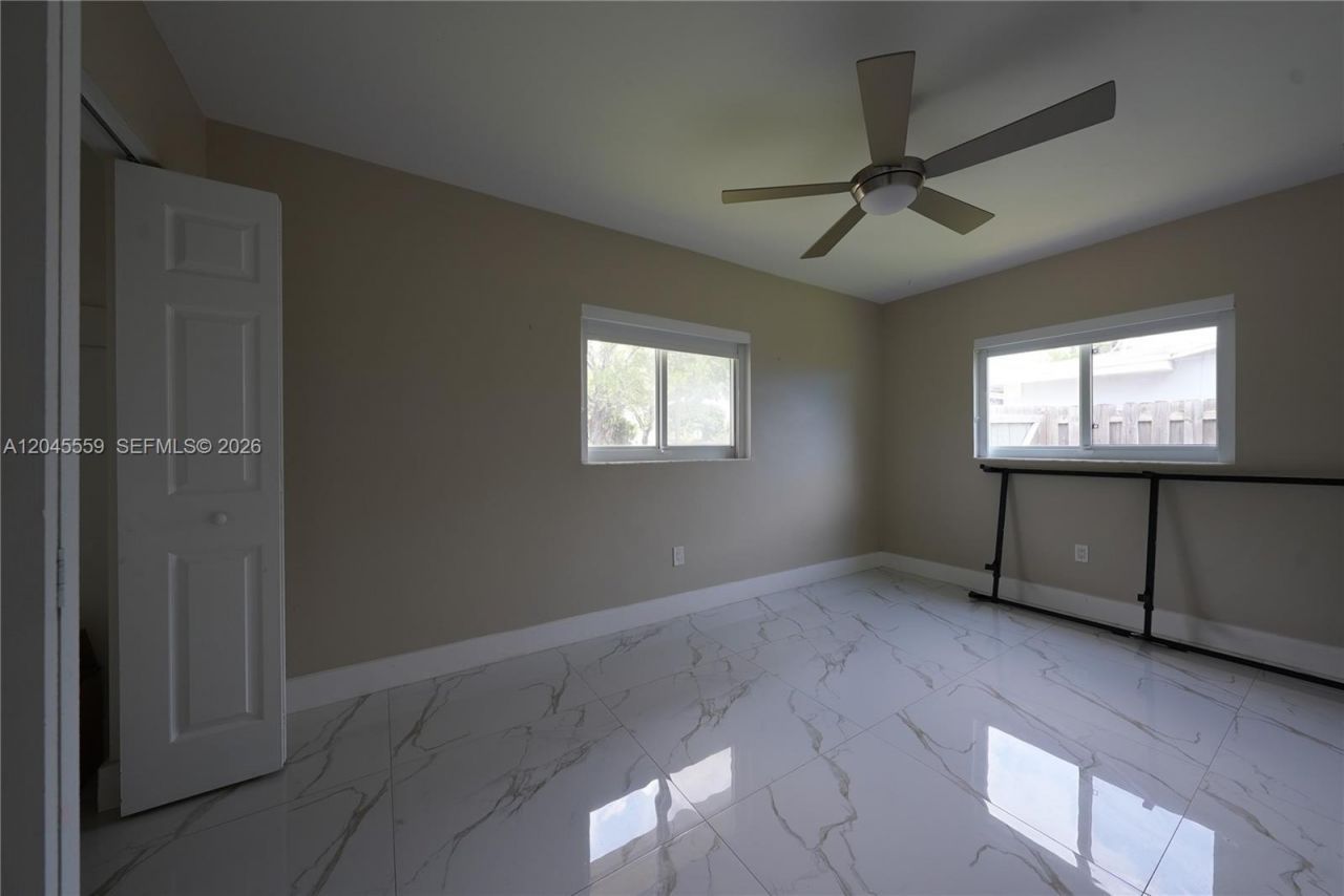 7304 Mckinley St , Hollywood, FL 33024 Photo