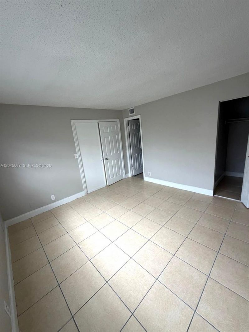 2011 NW 55th Ave, Unit 310, Lauderhill, FL 33313 Photo
