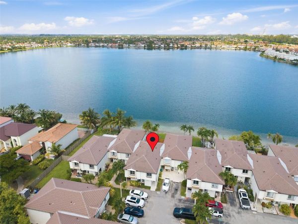 1030 NW 123rd Ct, Unit 706, Miami, FL 33182