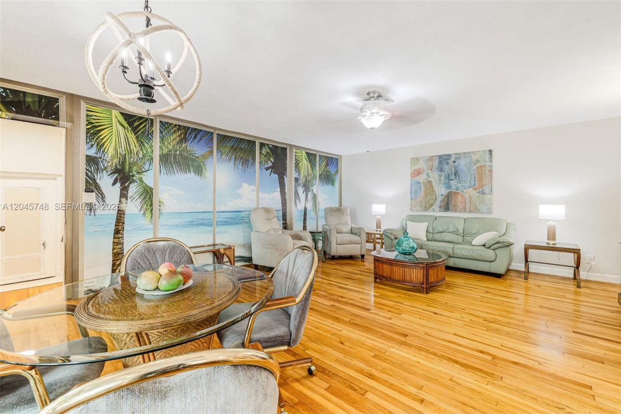 1826 Mckinley Street, Hollywood, FL 33020 Photo