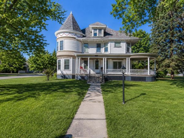 405 E Peru Street , Princeton, IL 61356