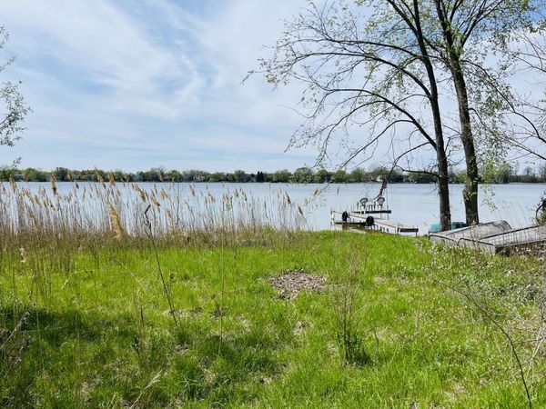 34871 N LAKE SHORE Drive , Lake Villa, IL 60046