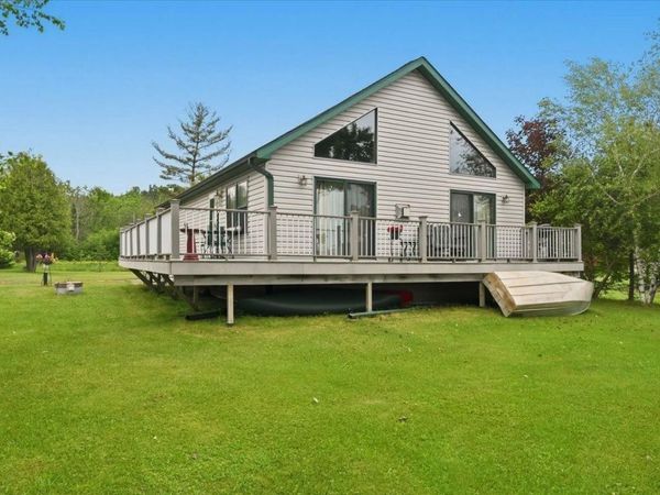 8162 S Dowling Lk Rd W, Superior, WI 54880
