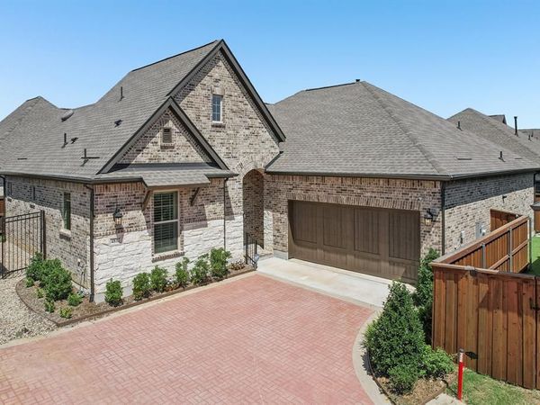 4817 Forest Crest Parkway , Arlington, TX 76005