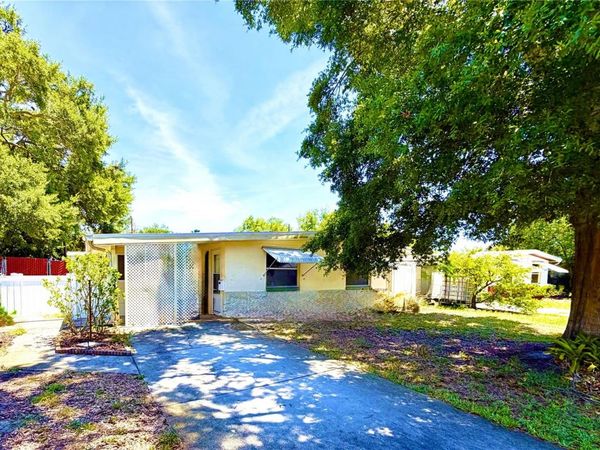 516 NORTHMOOR AVENUE N, ST PETERSBURG, FL 33702