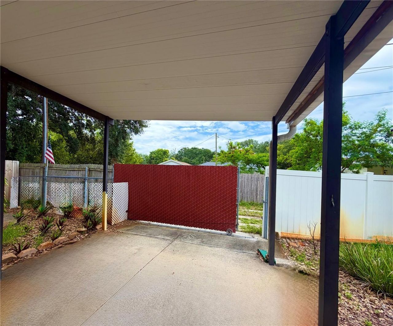 516 Northmoor Avenue N, Saint Petersburg, FL 33702 Photo