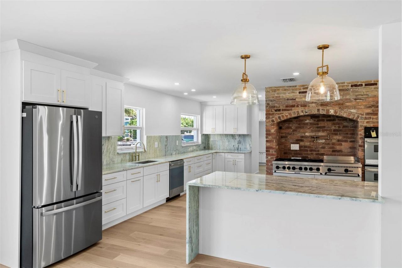 10016 Kingfisher Road E, Bradenton, FL 34209 Photo