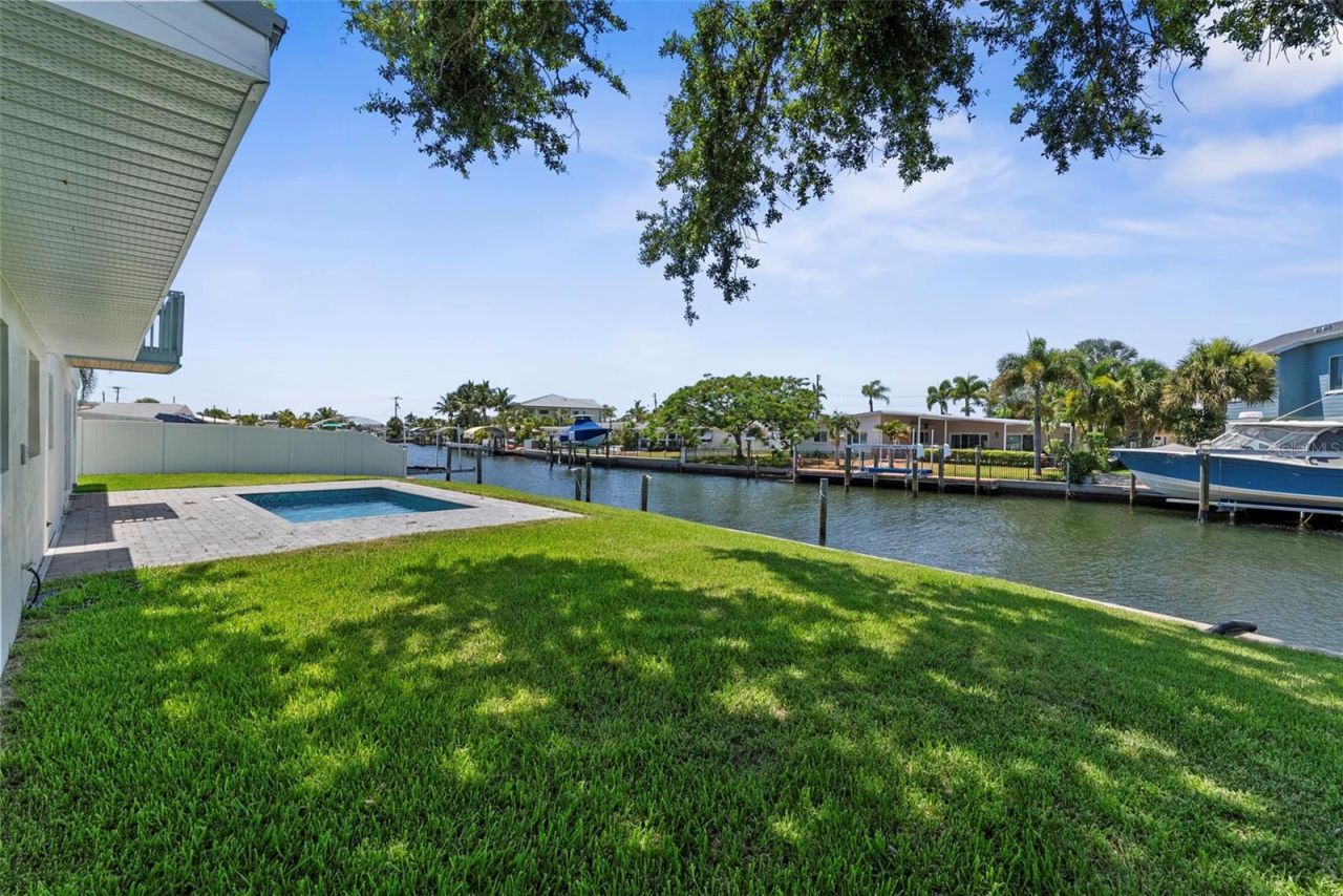 10016 Kingfisher Road E, Bradenton, FL 34209 Photo