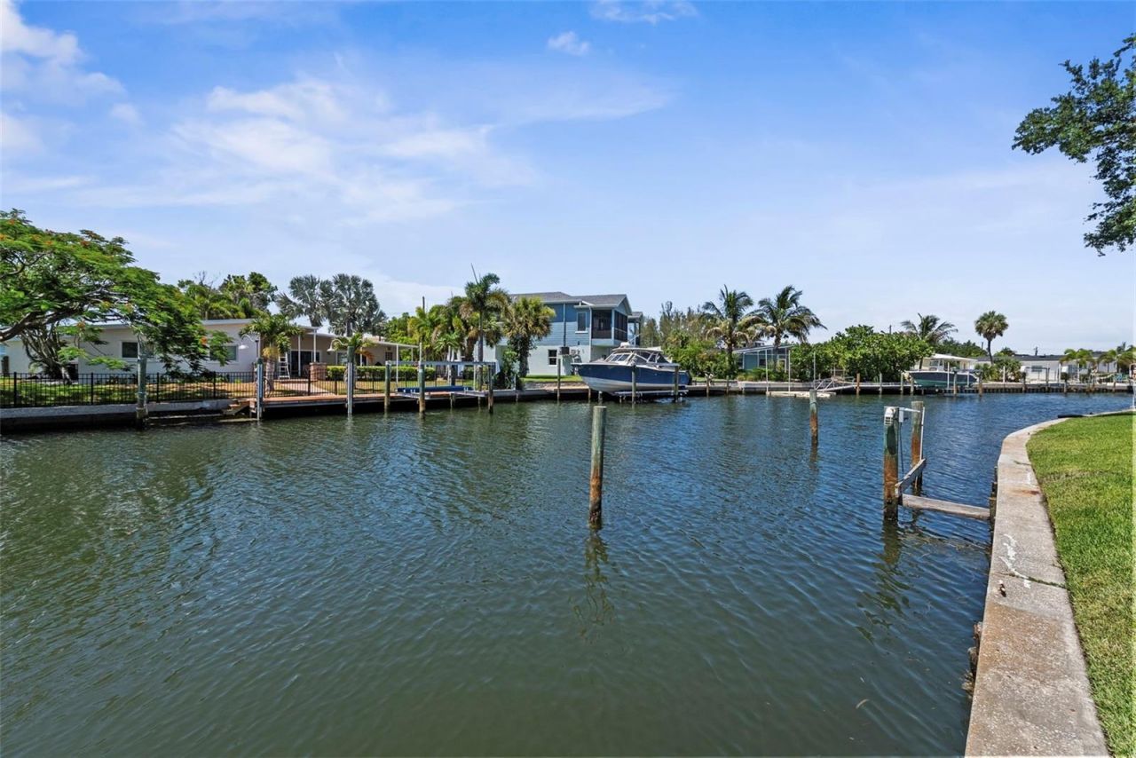 10016 Kingfisher Road E, Bradenton, FL 34209 Photo