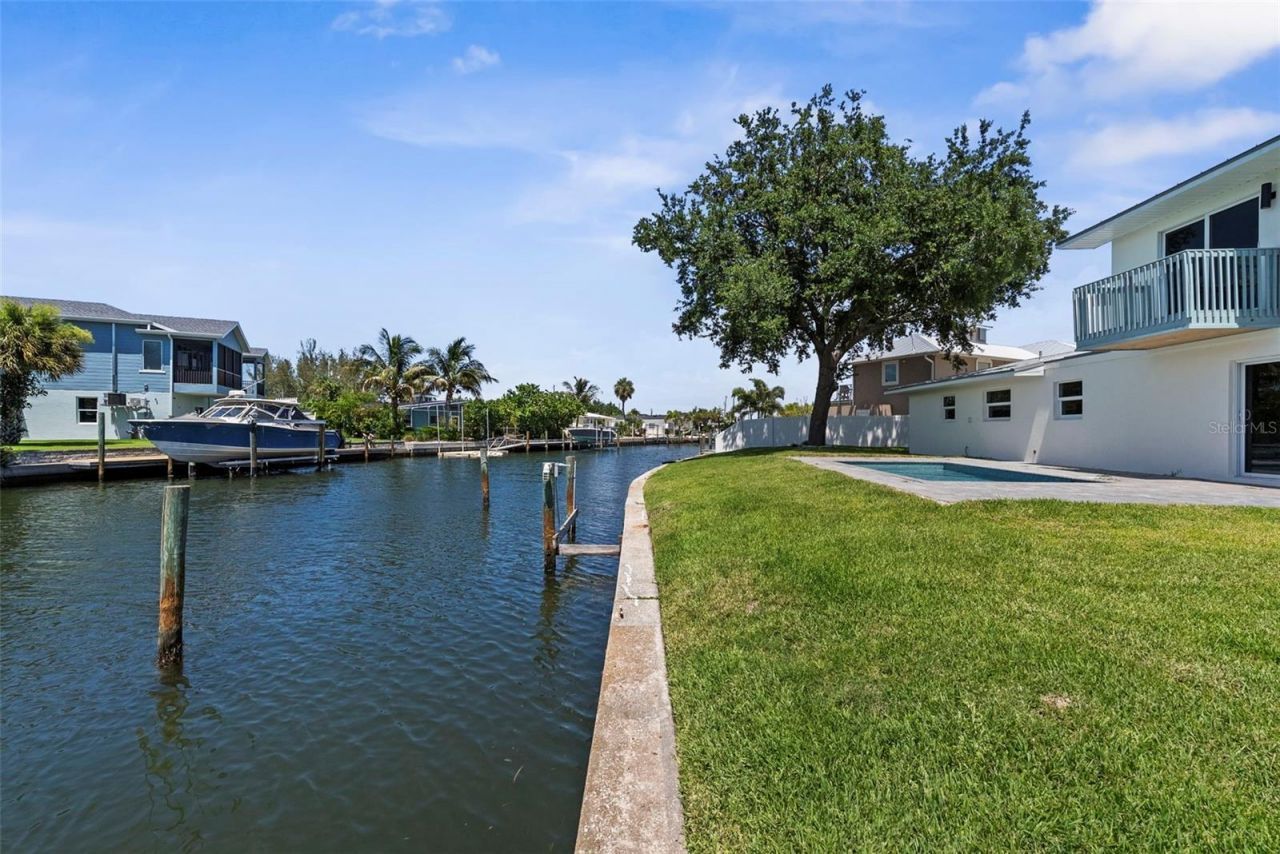 10016 Kingfisher Road E, Bradenton, FL 34209 Photo