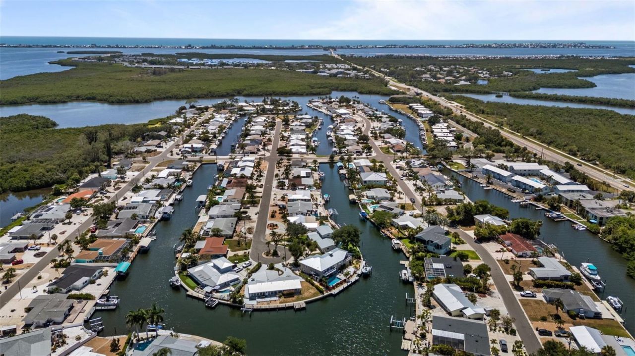 10016 Kingfisher Road E, Bradenton, FL 34209 Photo