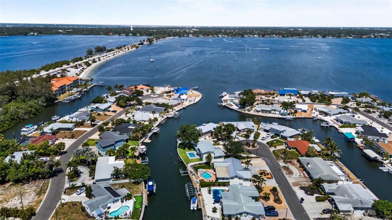 10016 Kingfisher Road E, Bradenton, FL 34209 Photo
