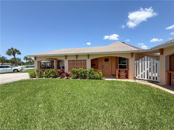 323 Dania ST , LEHIGH ACRES, FL 33936