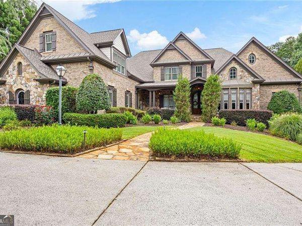 1255 Waterfall Lane NW, Acworth, GA 30101