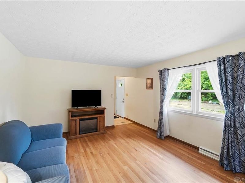 364 Park End Drive, Dayton, OH 45415 Photo 6