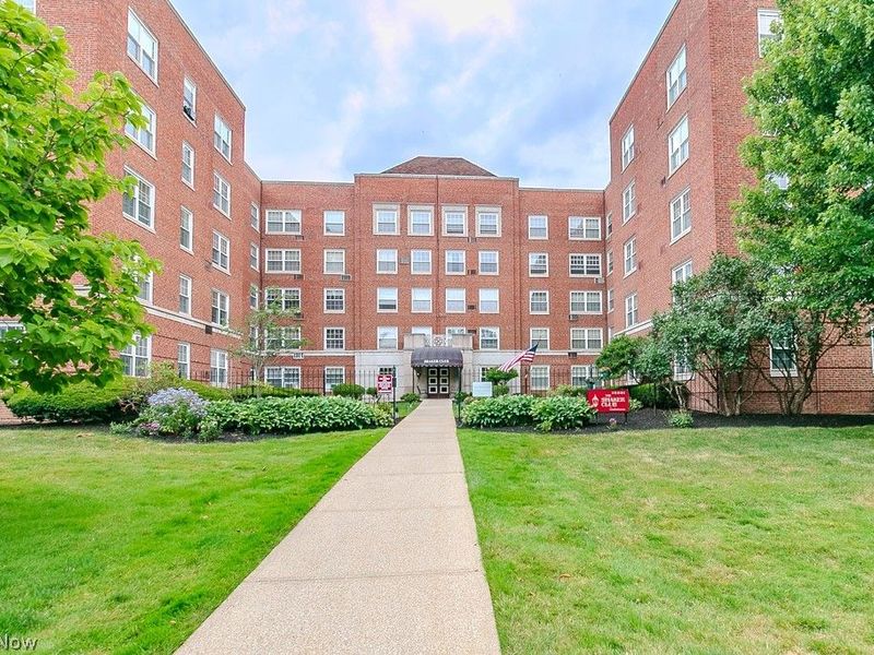 19201 Van Aken Boulevard, Unit 313, Shaker Heights, OH 44122 Photo 1