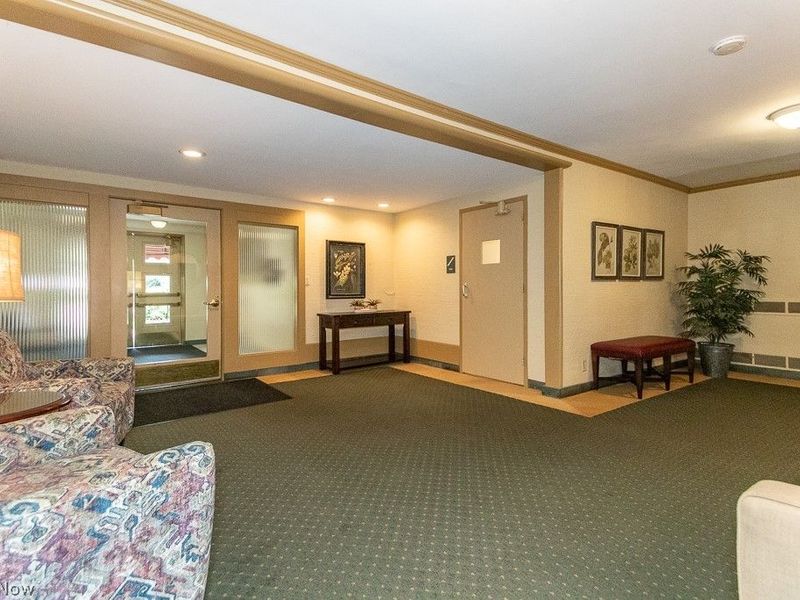 19201 Van Aken Boulevard, Unit 313, Shaker Heights, OH 44122 Photo 26