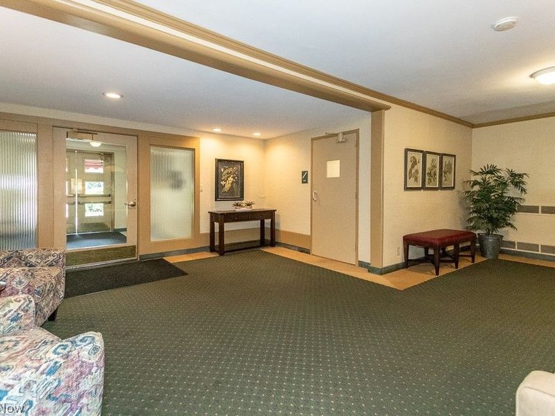 19201 Van Aken Boulevard, Unit 313, Shaker Heights, OH 44122 Photo 27