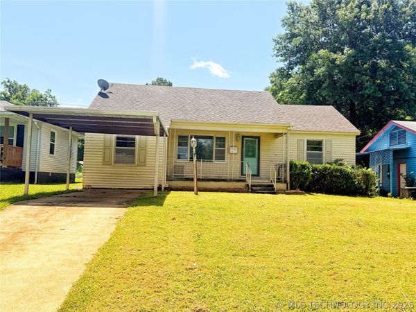 719 N Kelker , Holdenville, OK 74848
