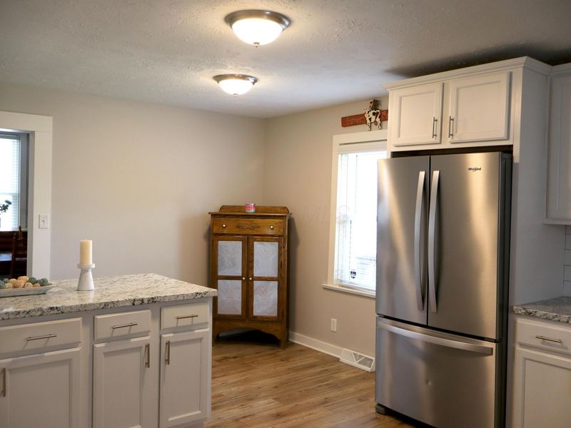 484 E Main Street, Circleville, OH 43113 Photo 14