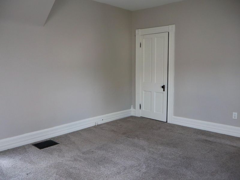 484 E Main Street, Circleville, OH 43113 Photo 28