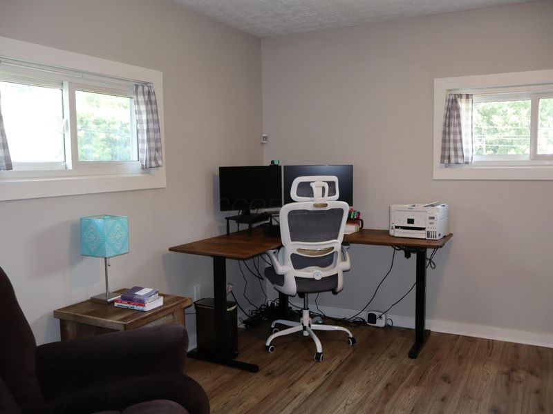 484 E Main Street, Circleville, OH 43113 Photo 9