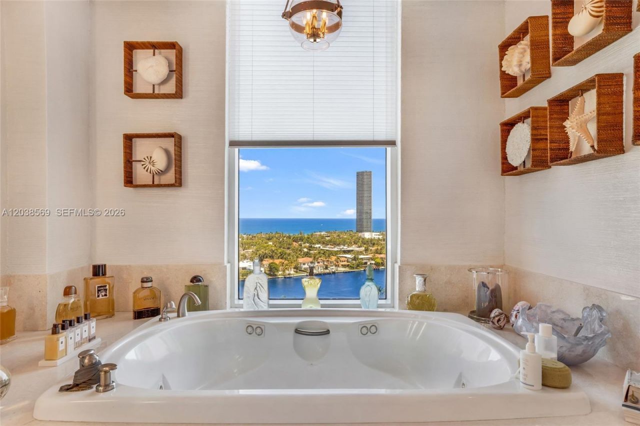 20155 NE 38th Ct , Unit 1802, Aventura, FL 33180 Photo