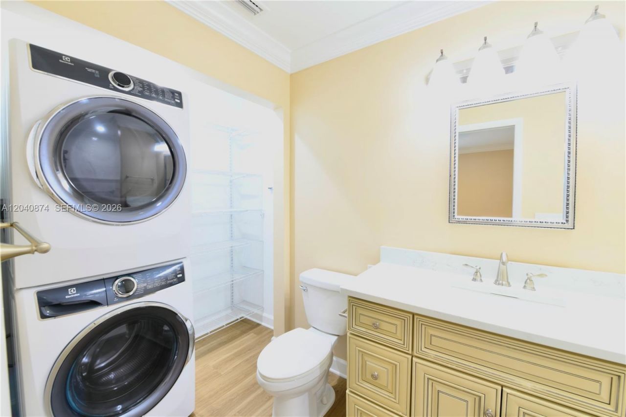 1188 Breezy Way , Unit 6D, Sebastian, FL 32958 Photo