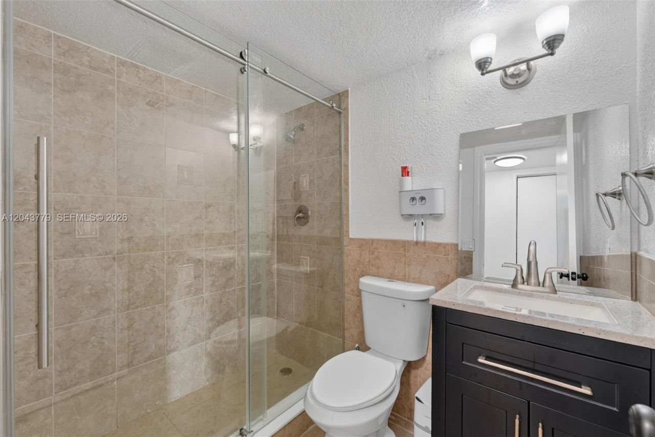 3301 Spanish Moss Ter , Unit 405, Lauderhill, FL 33319 Photo