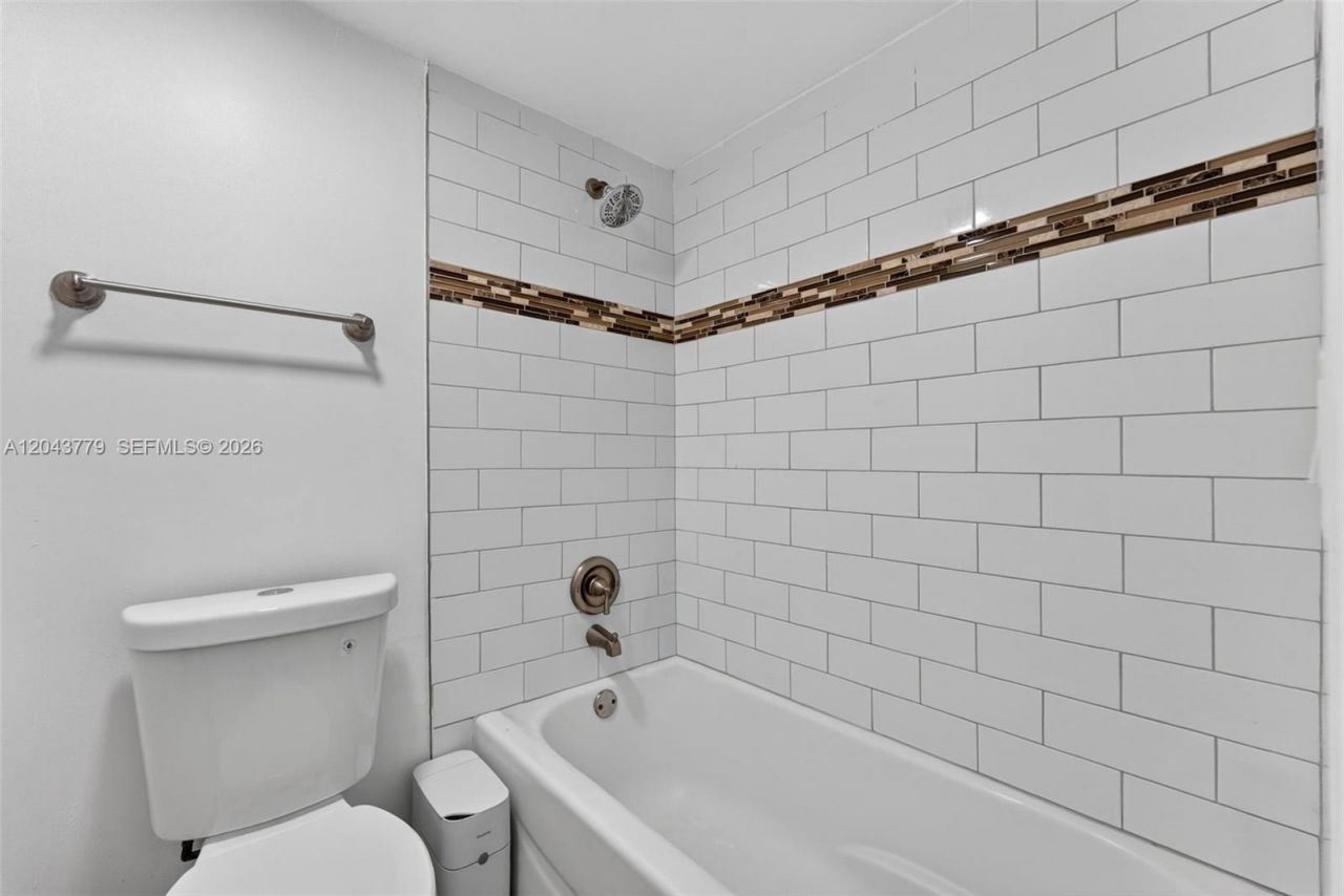 3301 Spanish Moss Ter , Unit 405, Lauderhill, FL 33319 Photo