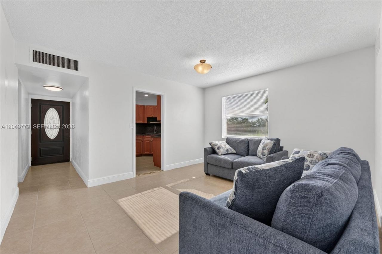 3301 Spanish Moss Ter , Unit 405, Lauderhill, FL 33319 Photo