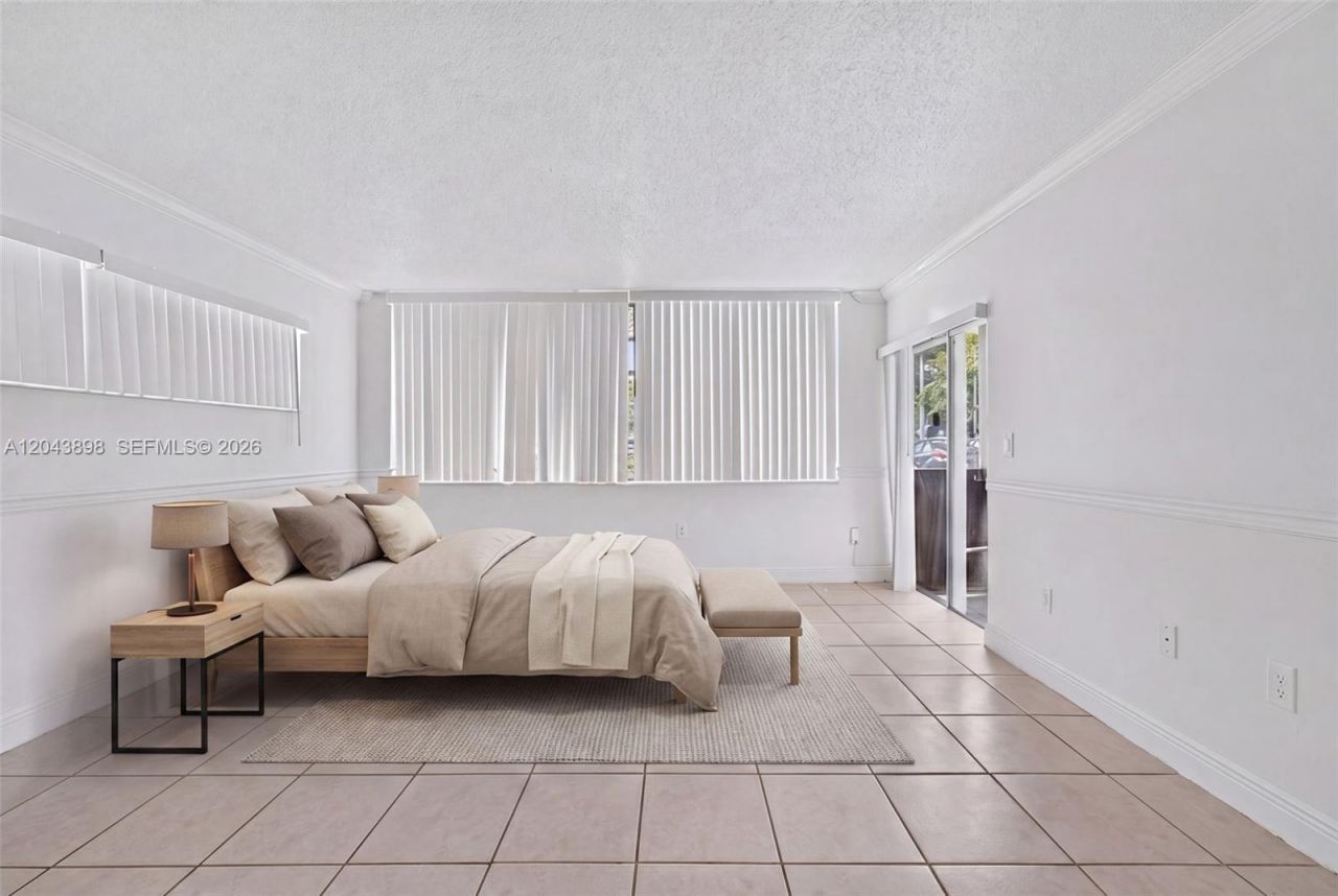 1780 NE 191st St , Unit 100-2, Miami, FL 33179 Photo