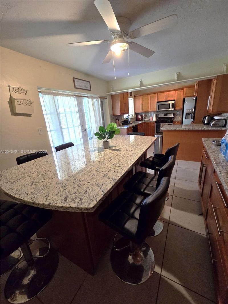 12061 SW 119th St , Miami, FL 33186 Photo