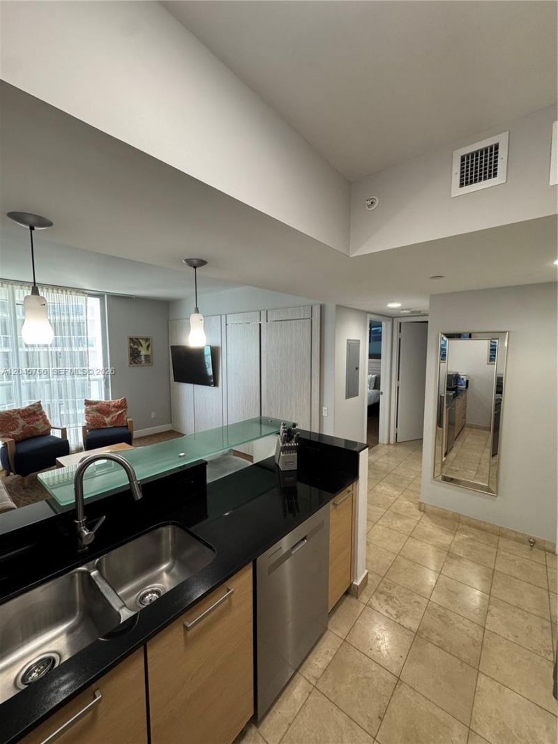18683 Collins Ave, Unit 1610, Sunny Isles Beach, FL 33160 Photo