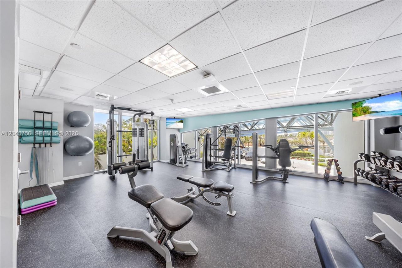 18683 Collins Ave, Unit 1610, Sunny Isles Beach, FL 33160 Photo