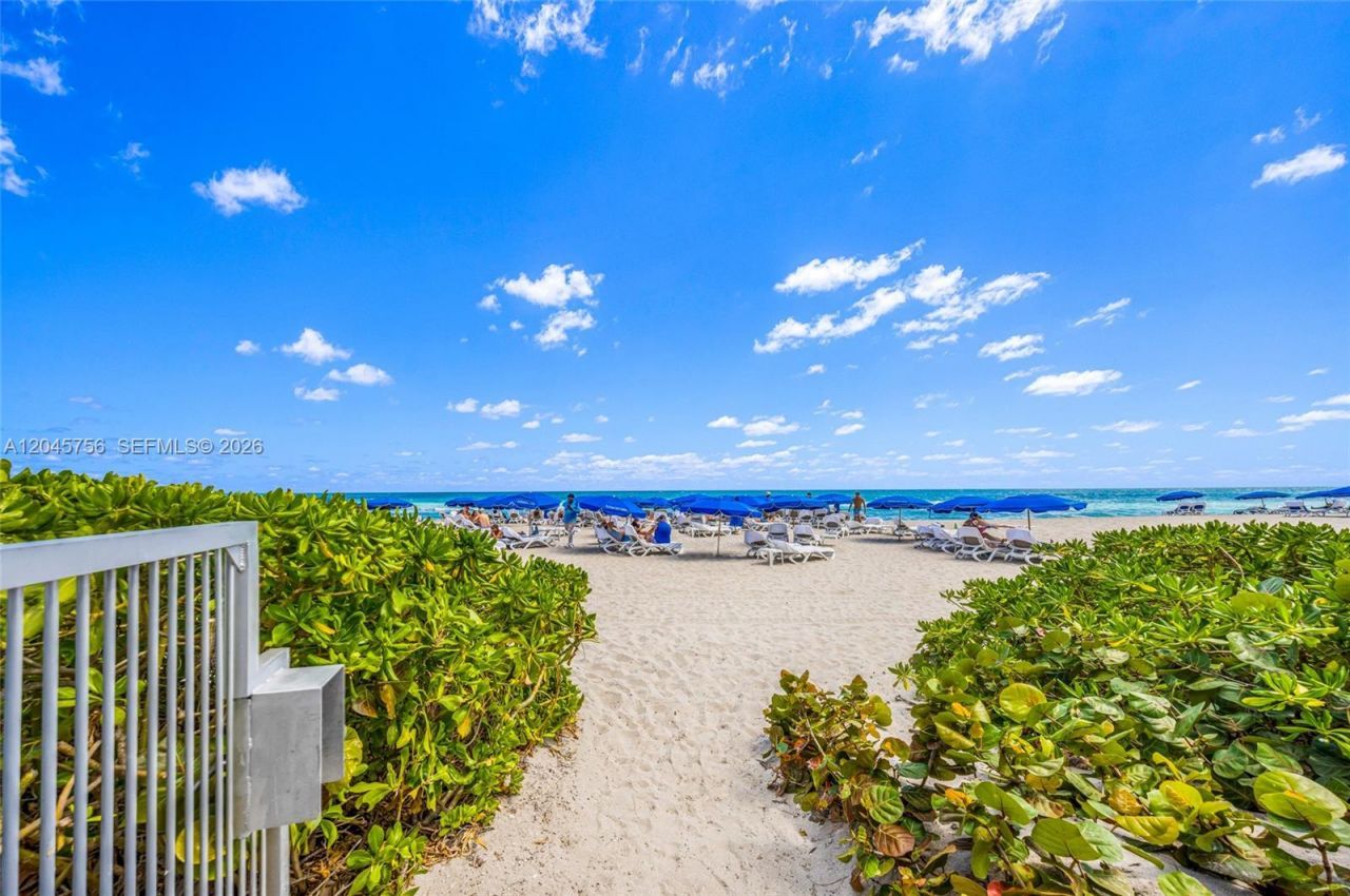 18683 Collins Ave, Unit 1610, Sunny Isles Beach, FL 33160 Photo