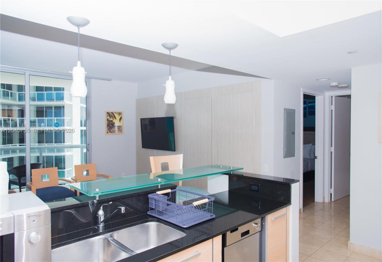 18683 Collins Ave, Unit 1610, Sunny Isles Beach, FL 33160 Photo
