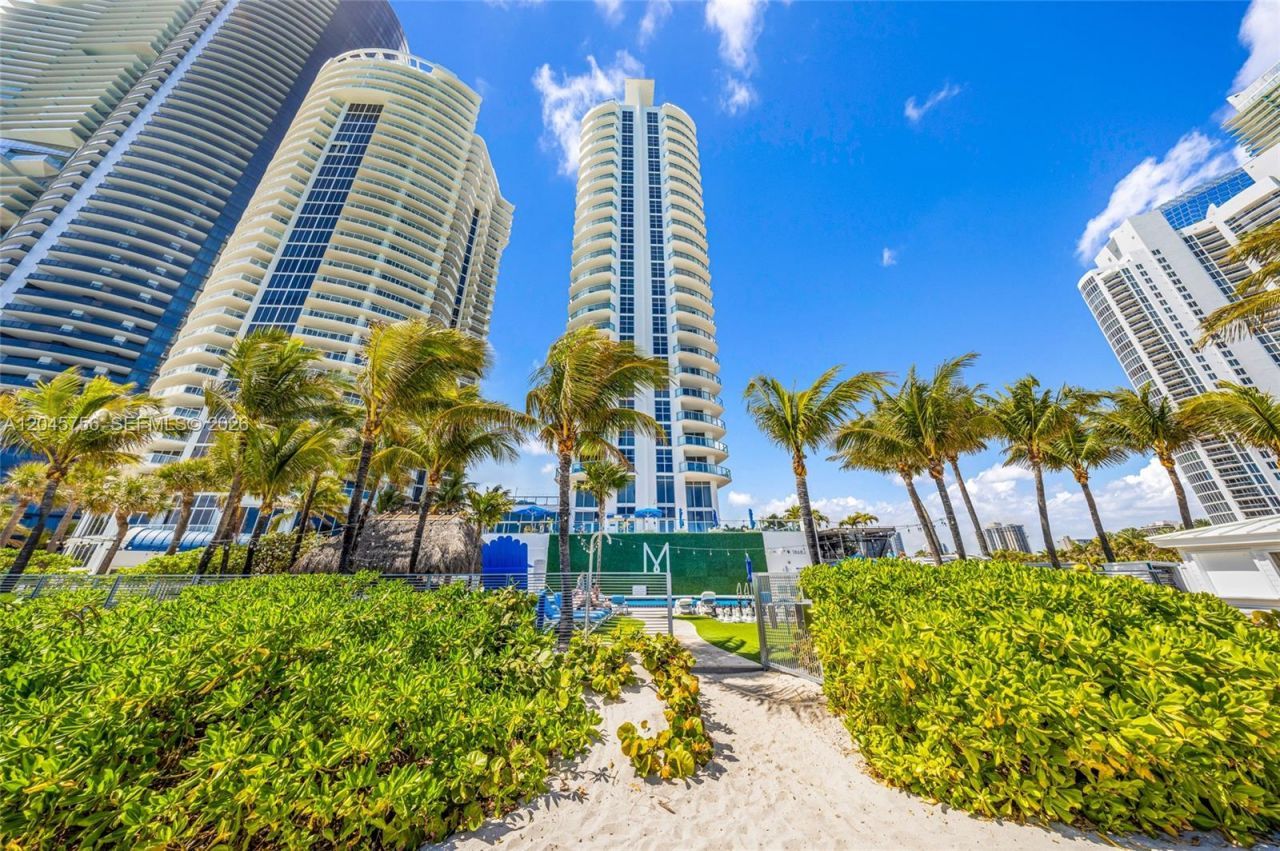 18683 Collins Ave, Unit 1610, Sunny Isles Beach, FL 33160 Photo