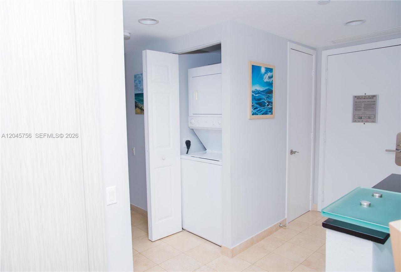 18683 Collins Ave, Unit 1610, Sunny Isles Beach, FL 33160 Photo