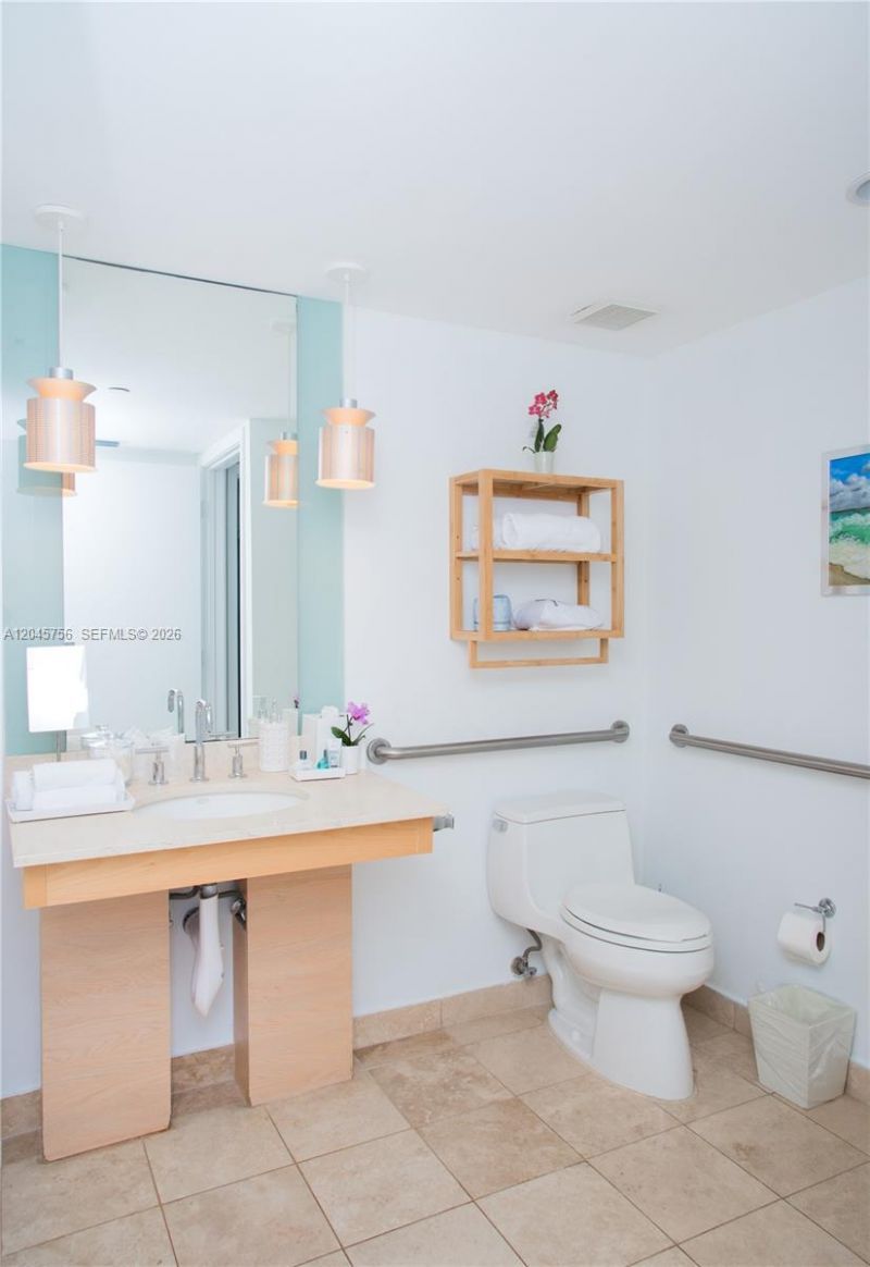 18683 Collins Ave, Unit 1610, Sunny Isles Beach, FL 33160 Photo
