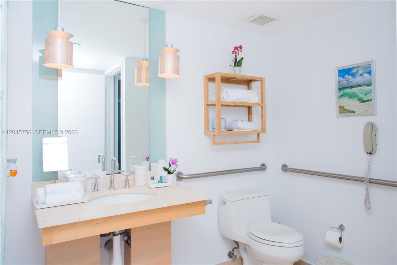 18683 Collins Ave, Unit 1610, Sunny Isles Beach, FL 33160 Photo