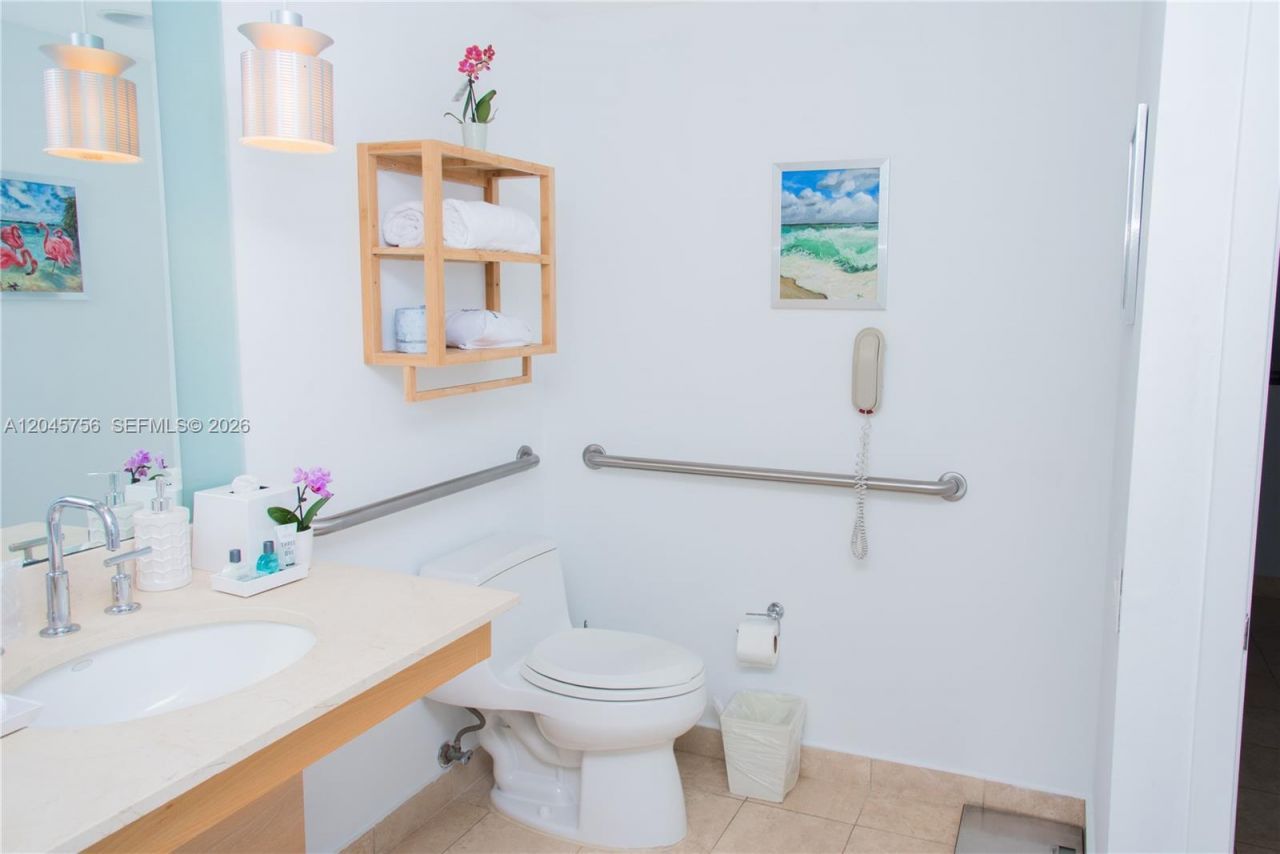 18683 Collins Ave, Unit 1610, Sunny Isles Beach, FL 33160 Photo