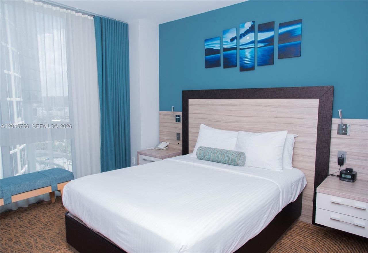 18683 Collins Ave, Unit 1610, Sunny Isles Beach, FL 33160 Photo