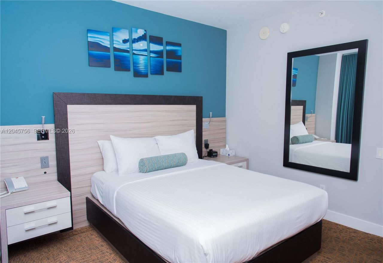 18683 Collins Ave, Unit 1610, Sunny Isles Beach, FL 33160 Photo