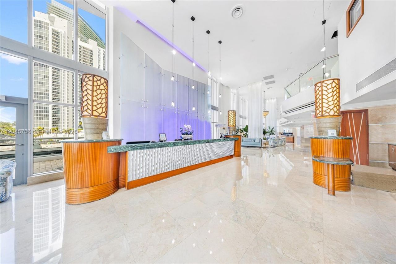 18683 Collins Ave, Unit 1610, Sunny Isles Beach, FL 33160 Photo