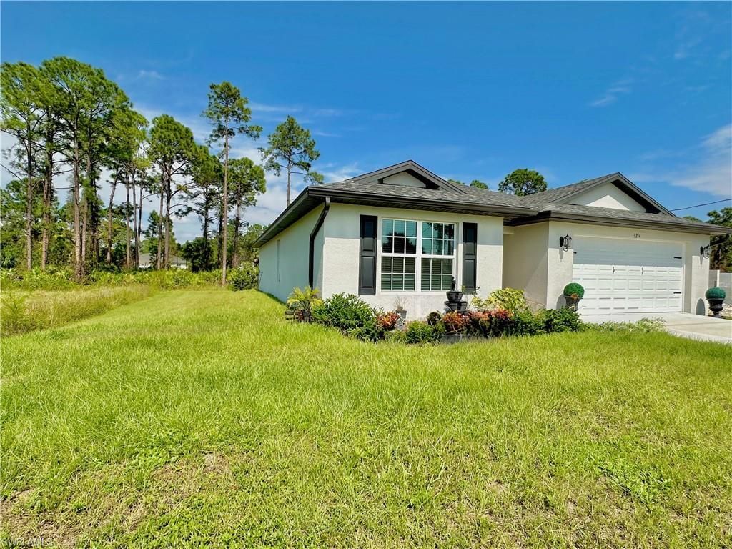 3214 68th St W, Lehigh Acres, FL 33971 Photo