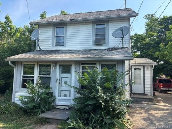 842 Osborn Avenue , Riverhead, NY 11901