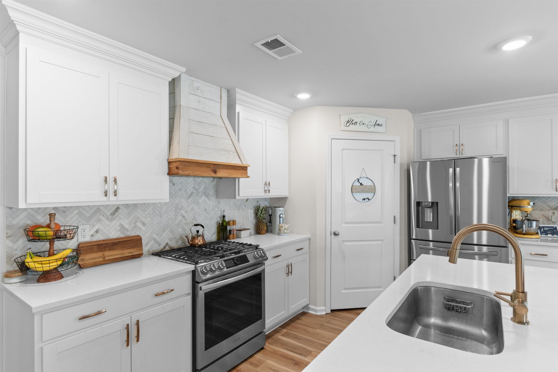 123 Brittmore Park Pl. Photo 11